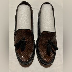 Cole Haan Vintage Tassel Loafers Size 6 Black and Brown